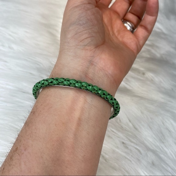 Vintage Green & Silver Metal Woven Design Bangle Bracelet One Size Fits Many - Picture 3 of 8